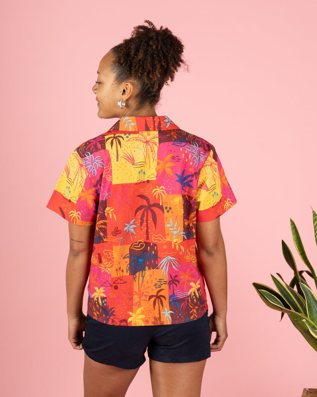 SALTROCK PALM BLOCK WOMENS SHORT SLEEVE SHIRT