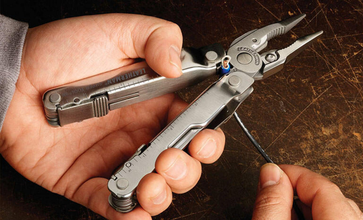 LEATHERMAN SUPER TOOL® 300 WITH NYLON SHEATH