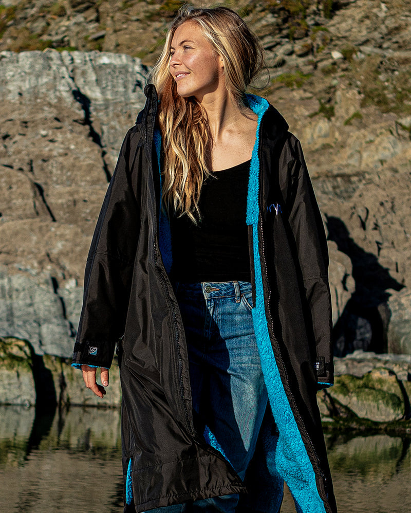dryrobe® ADVANCE LONG SLEEVE - BLACK/BLUE