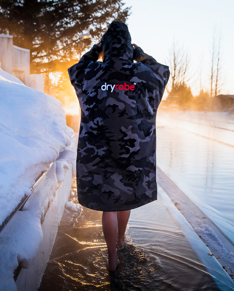 dryrobe® ADVANCE LONG SLEEVE - BLACK CAMO
