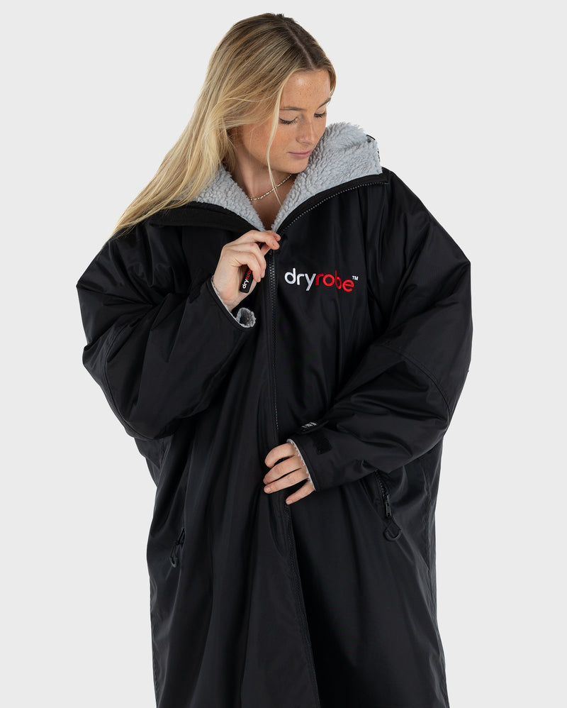 dryrobe® ADVANCE LONG SLEEVE - BLACK/GREY