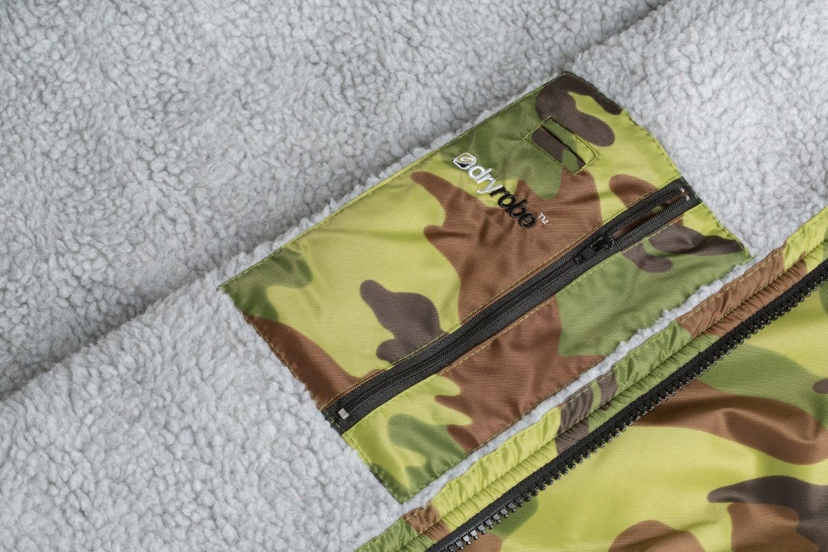 dryrobe® ADVANCE LONG SLEEVE - CAMO / GREY