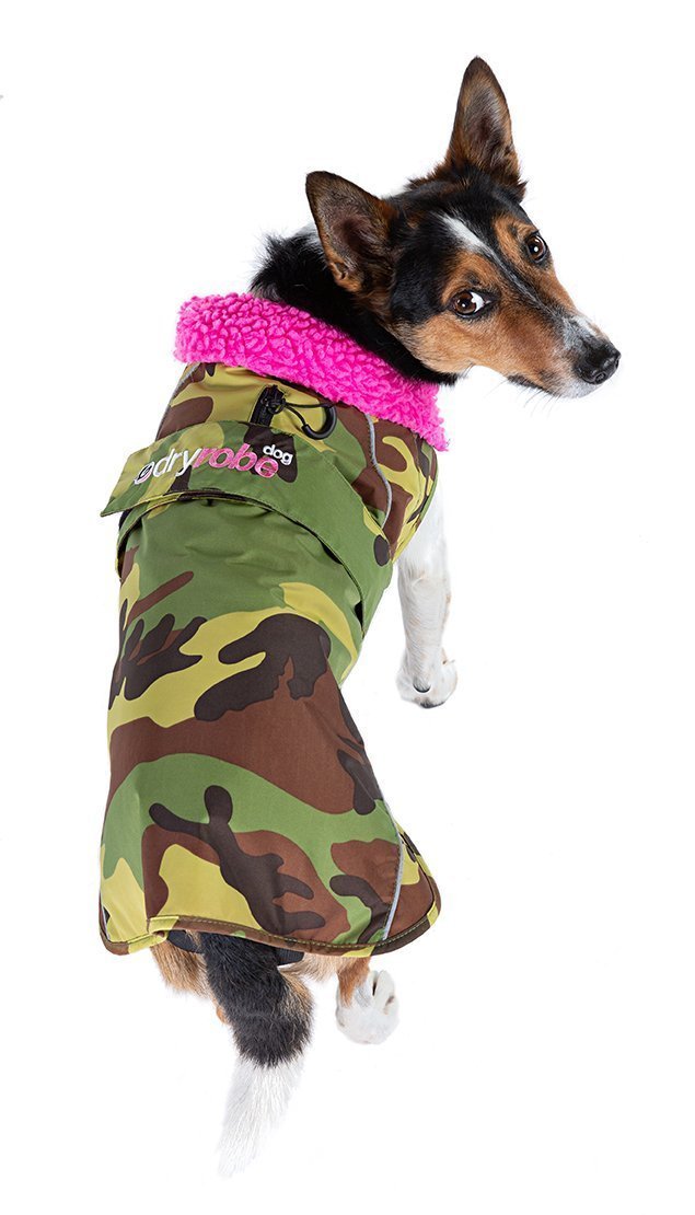 dryrobe® dog - WATERPROOF DOG COAT - CAMO/PINK