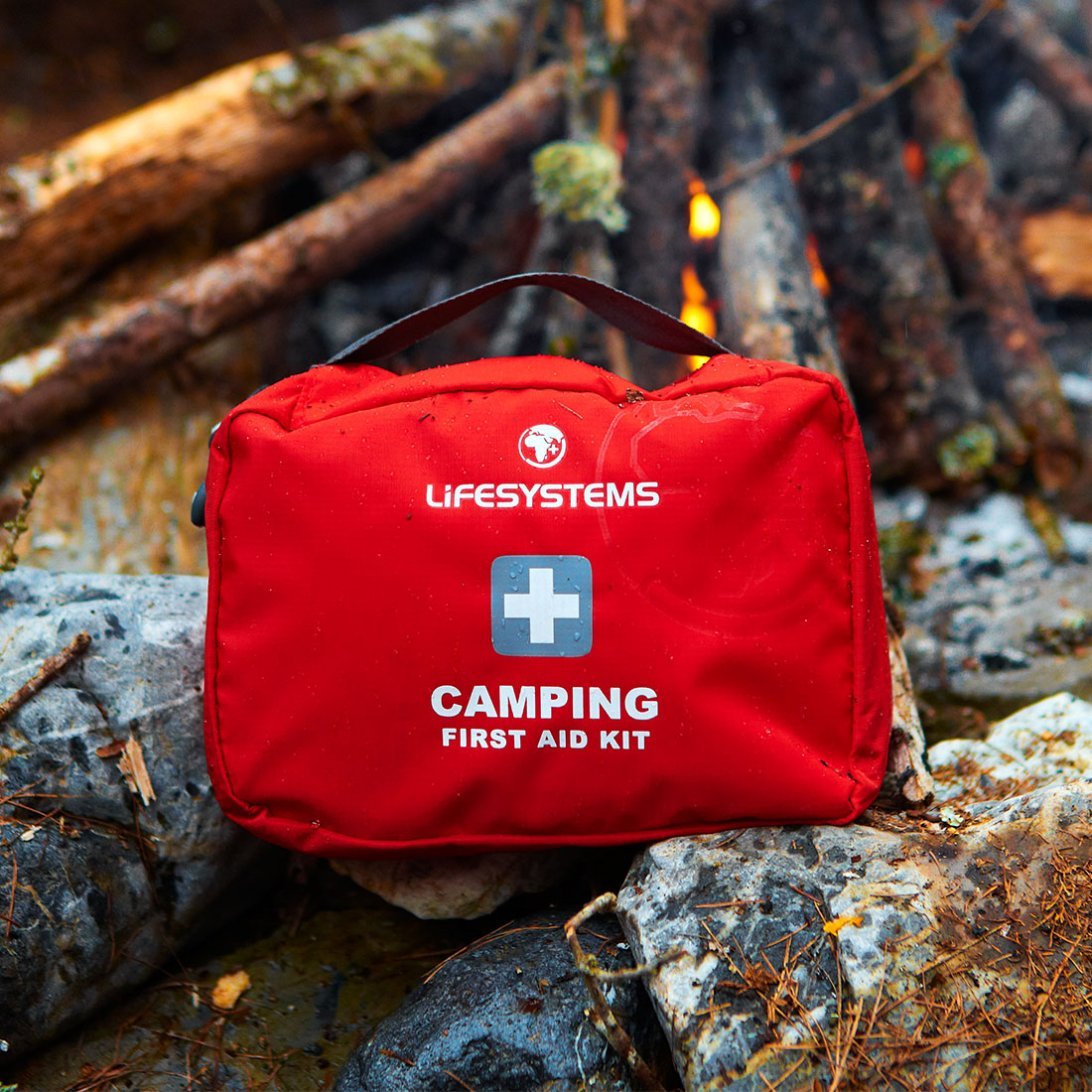 LIFESYSTEMS CAMPING FIRST AID KIT (EU KIT)