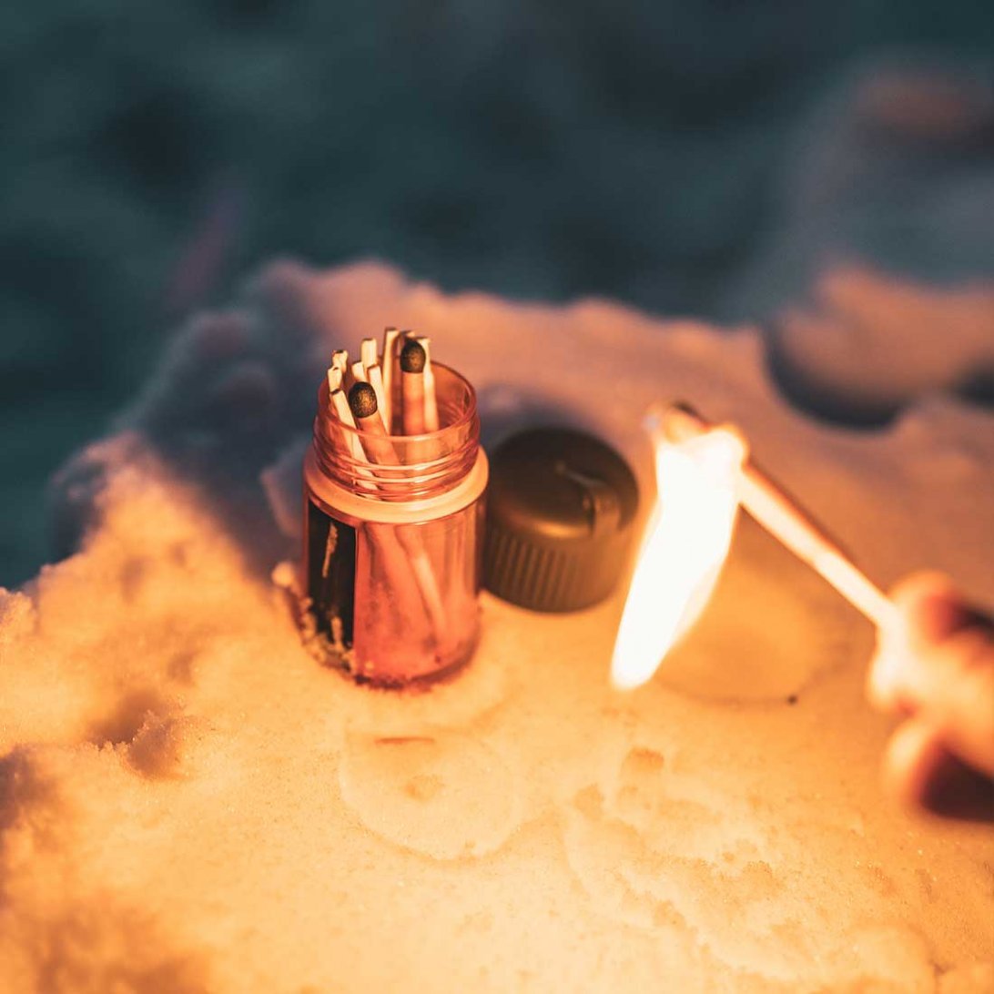 LIFESYSTEMS STORMPROOF MATCHES