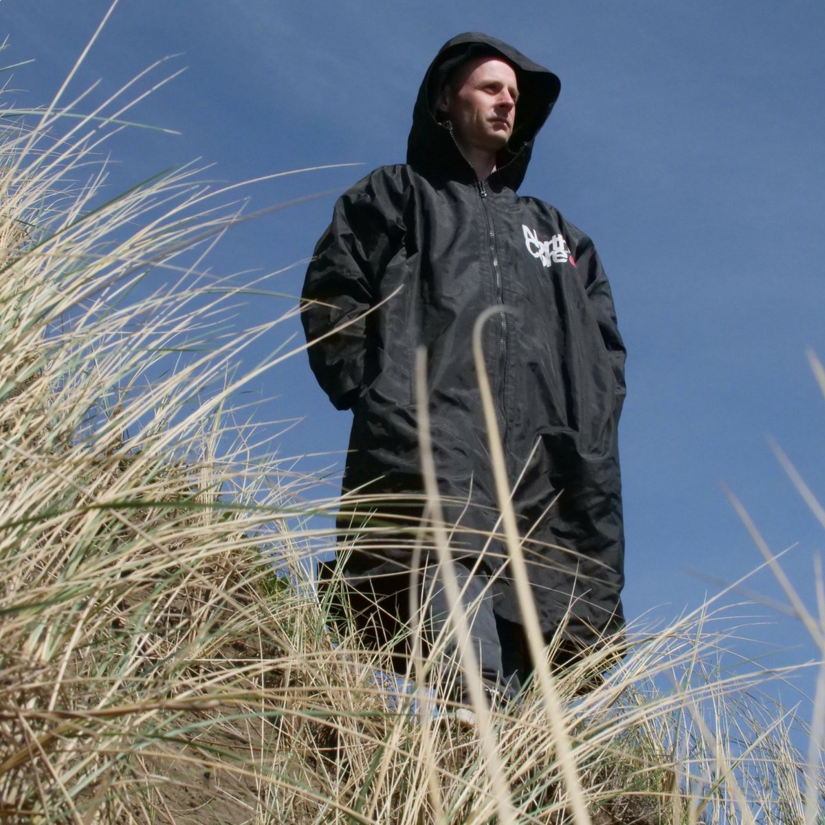 NORTHCORE™ BEACH BASHA PRO - 4 SEASON CHANGING ROBE - BLACK