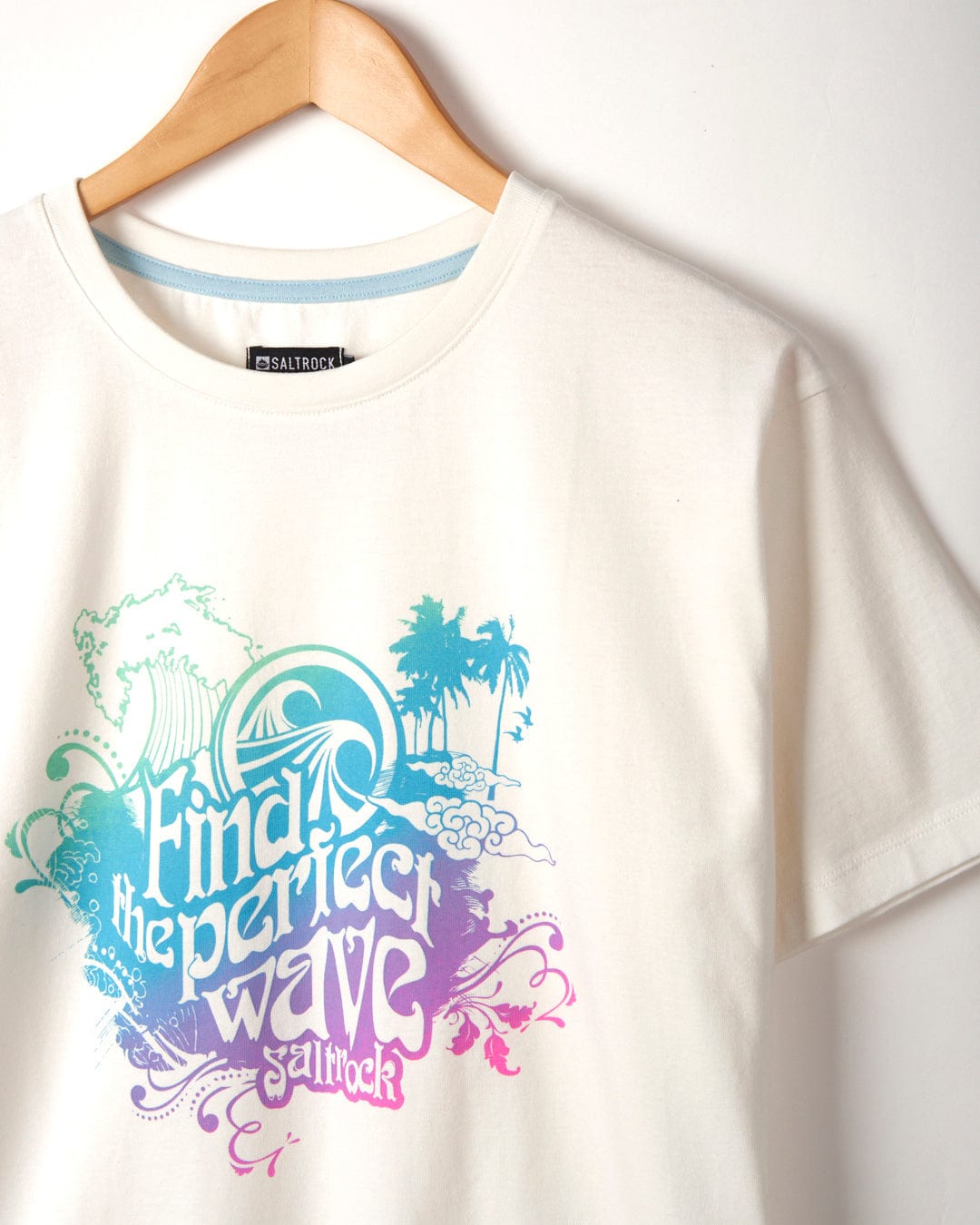 SALTROCK 'FIND THE PERFECT WAVE' WOMENS SHORT SLEEVE T-SHIRT