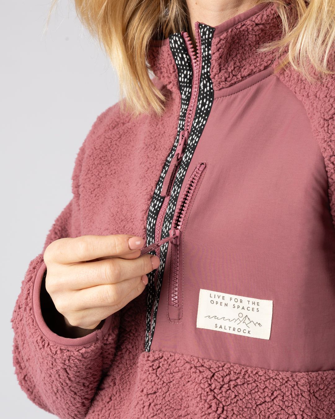 Saltrock Lya Womens Fleece in Dark Pink