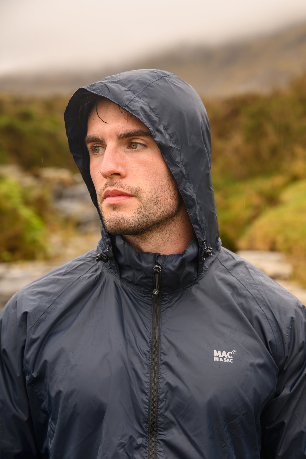 MAC IN A SAC ORIGIN II PACKABLE WATERPROOF JACKET - NAVY