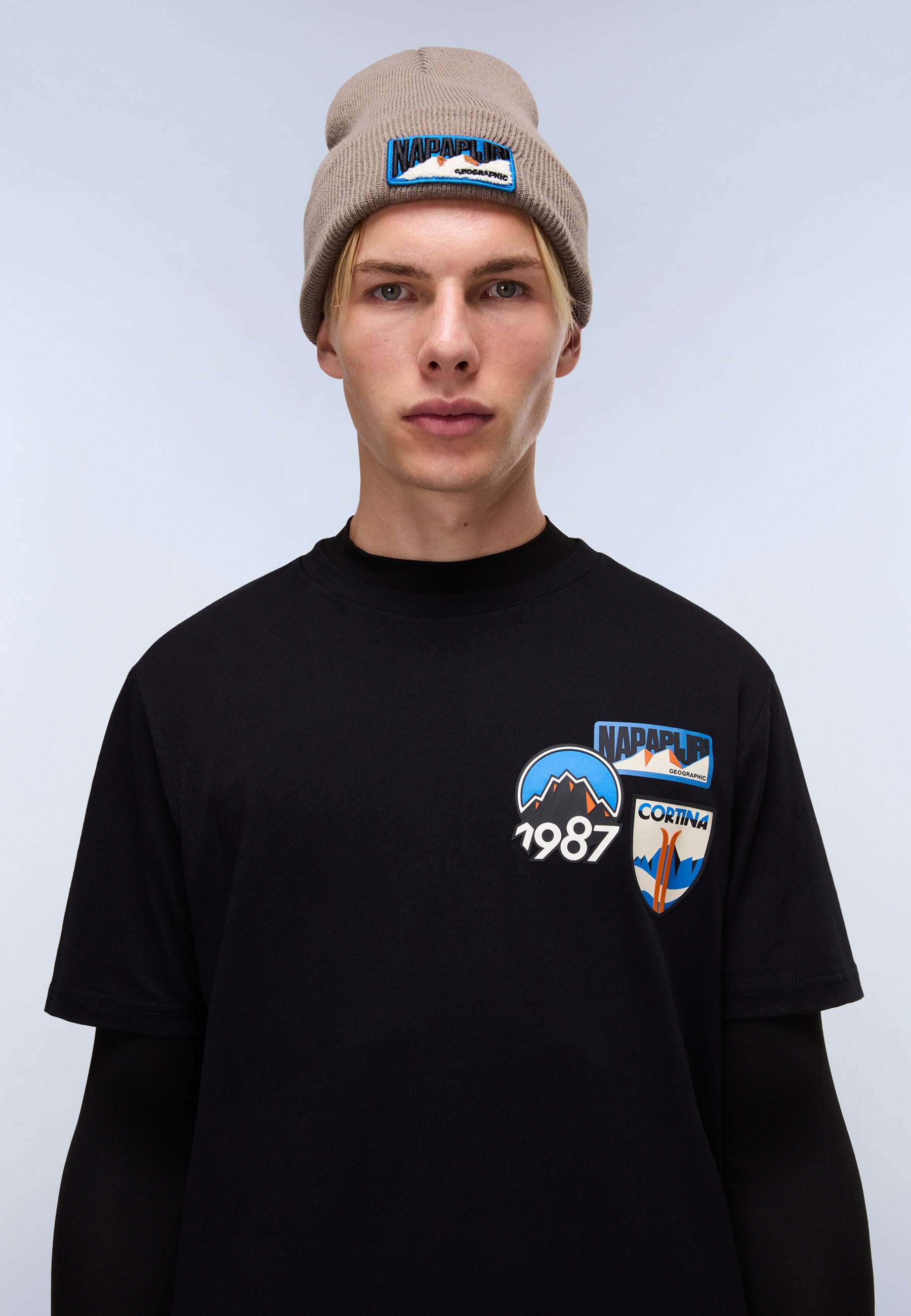 NAPAPIJRI S-MONTEPIANA SHORT SLEEVE T-SHIRT - BLACK