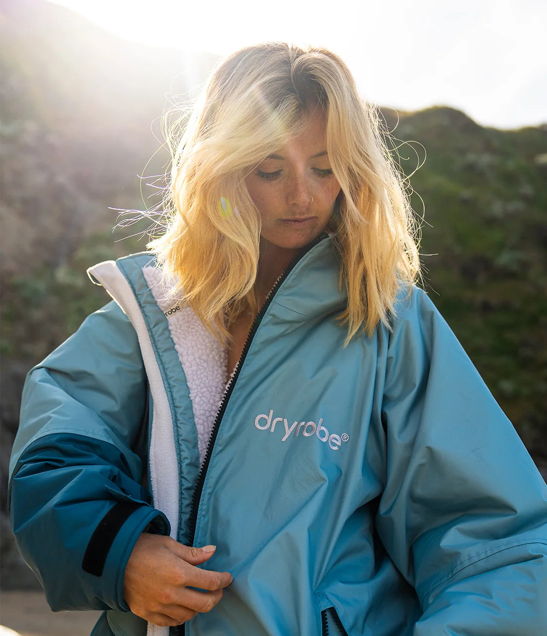 Dryrobe® Blue Light Grey Advance Adults Changing Robe