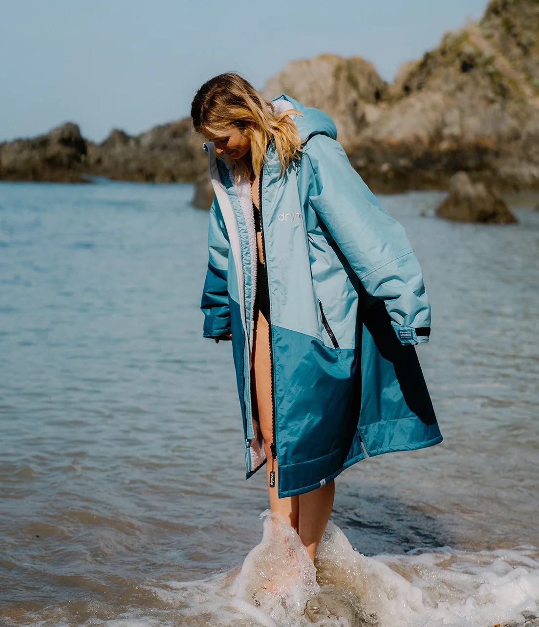 Dryrobe® Blue Light Grey Advance Adults Changing Robe