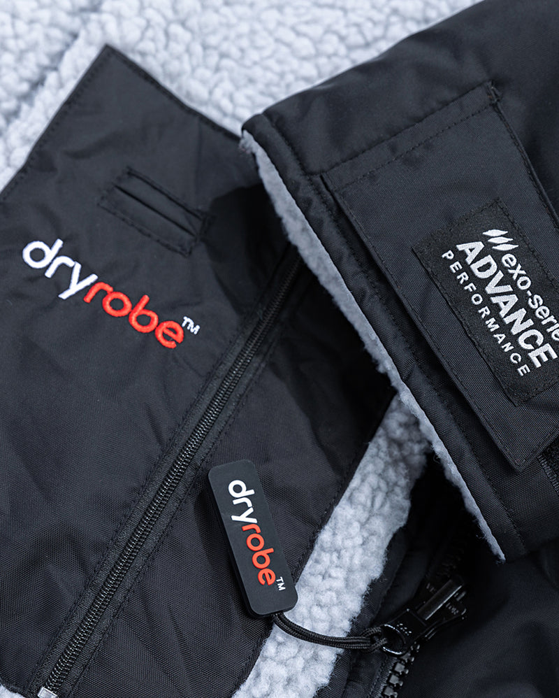 dryrobe® ADVANCE LONG SLEEVE - BLACK/GREY