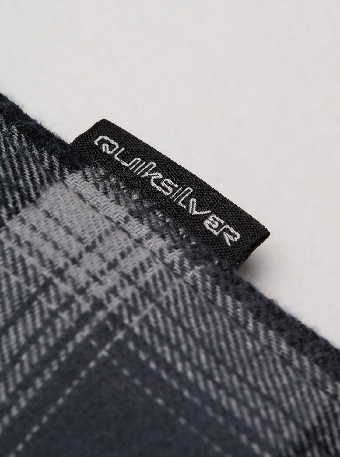 Quiksilver Motherfly Plaid Men Black Long Sleeve Shirt