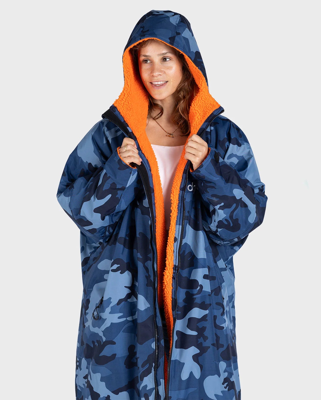 NEW dryrobe® ADVANCE LONG SLEEVE - BLUE CAMO/ORANGE