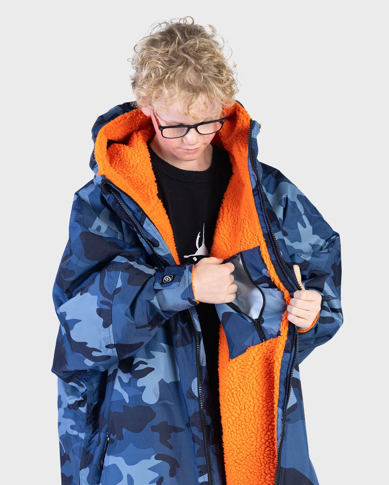 NEW dryrobe® ADVANCE KIDS LONG SLEEVE - BLUE CAMO/ORANGE