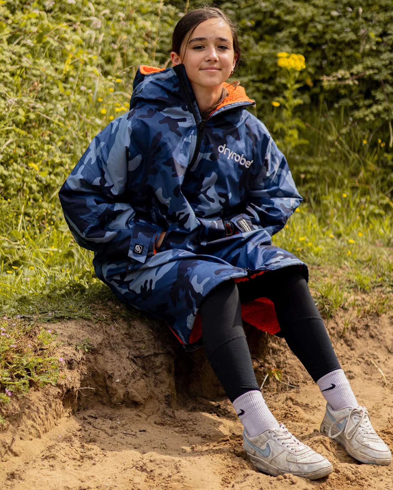 NEW dryrobe® ADVANCE KIDS LONG SLEEVE - BLUE CAMO/ORANGE