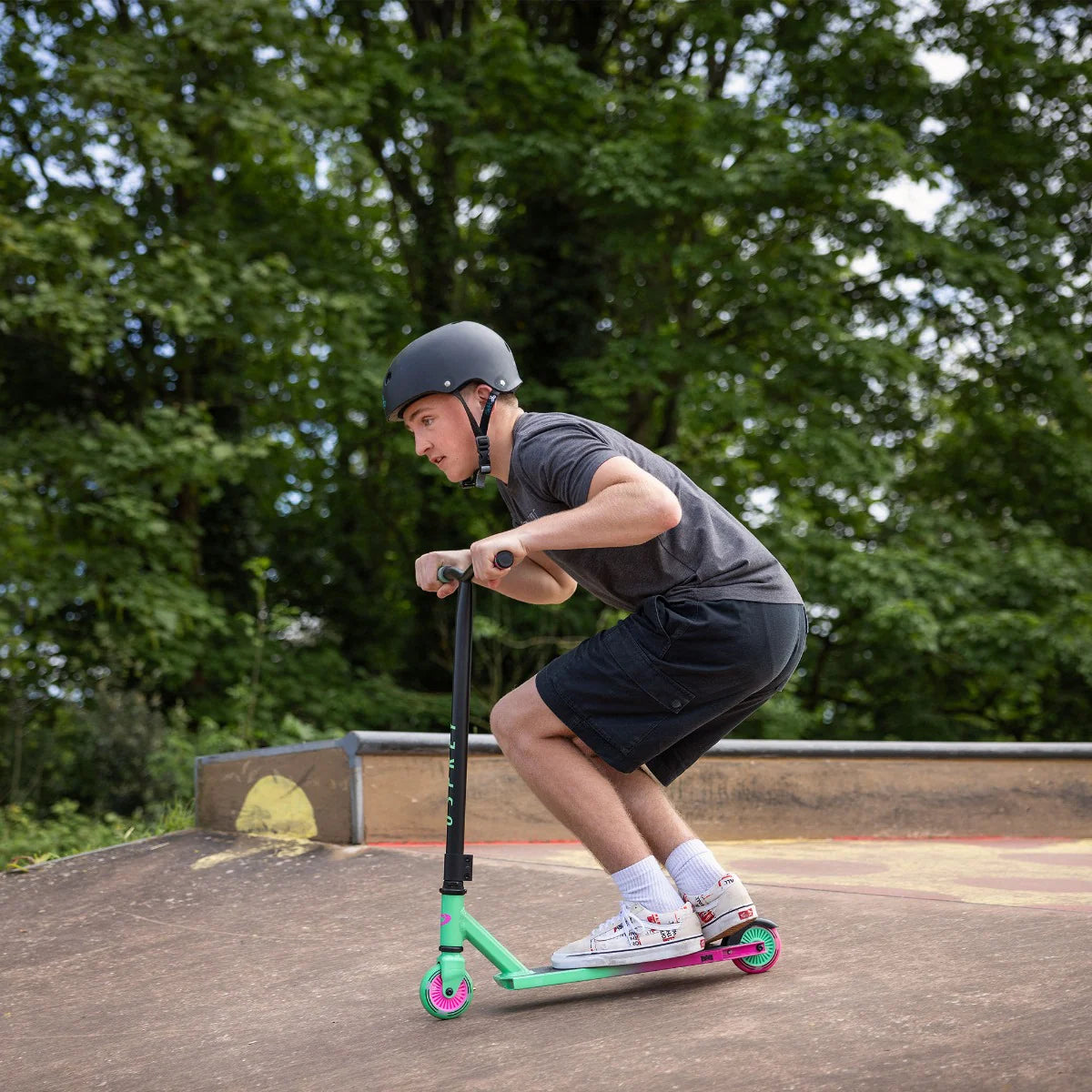 OSPREY 'BOMB' STUNT SCOOTER - PINK/GREEN